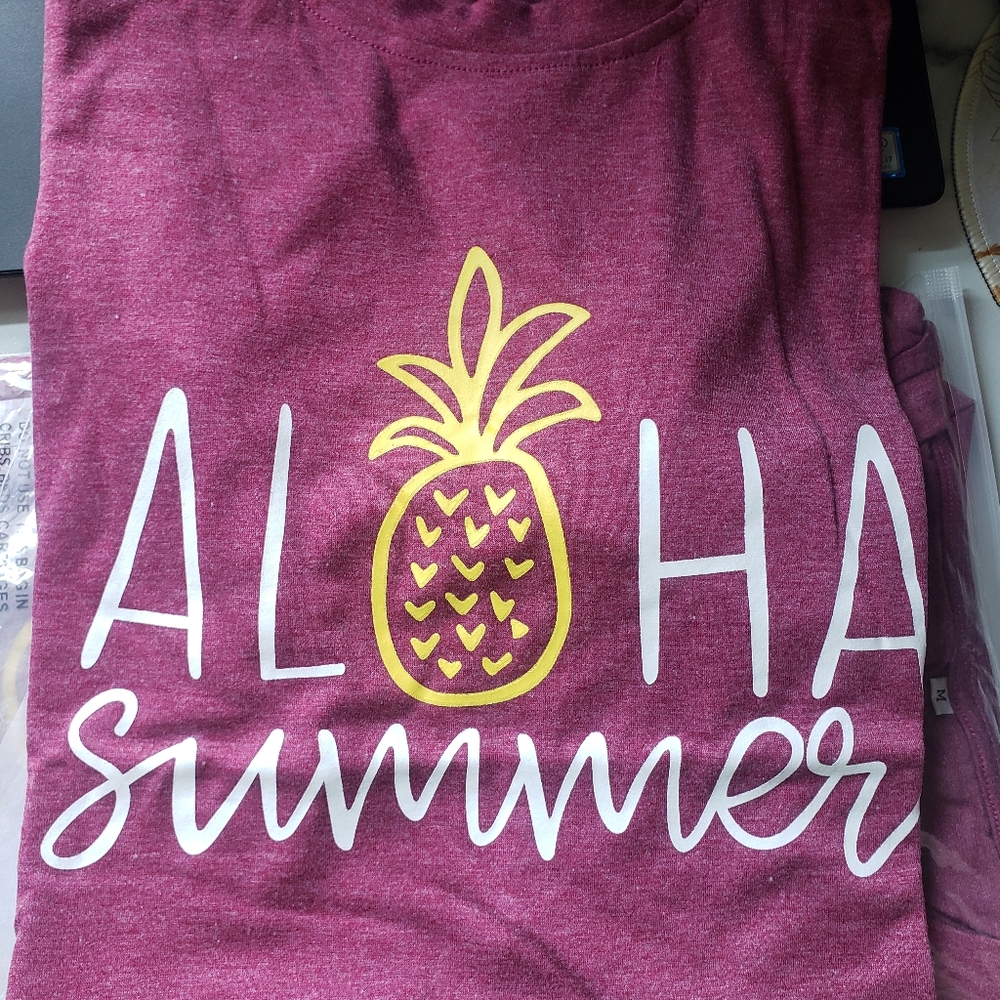 Aloha summer tshirt wine red